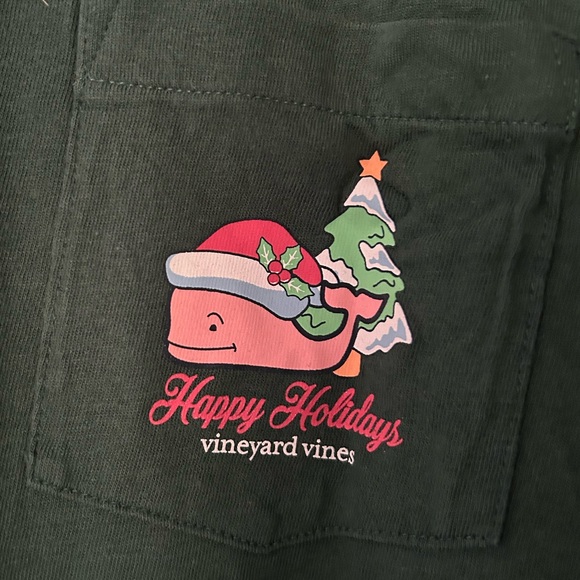 Vineyard Vines holiday tee - Picture 2 of 4